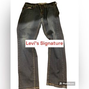 Levi’s Signature pull on skinny GOLD size 12